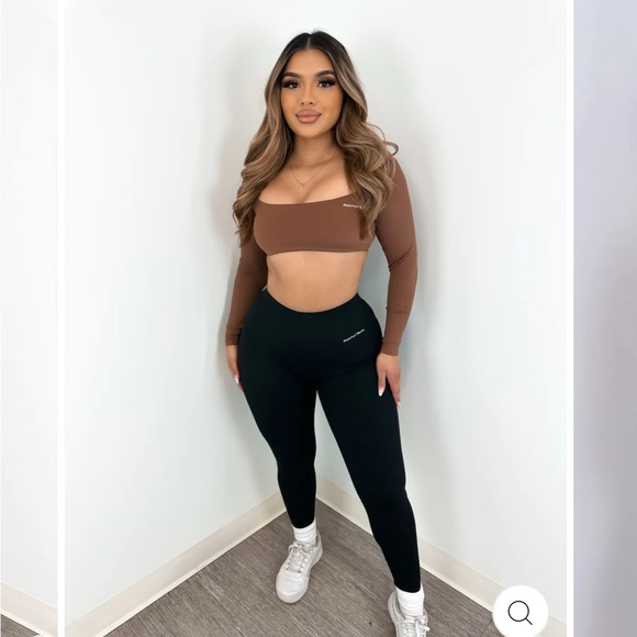 Peachy Bunz - Picture 2 of 9